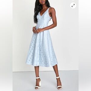 Lulus Positively Gorgeous Light Blue Lace Sleeveless Midi (XS) ‼️NWT‼️